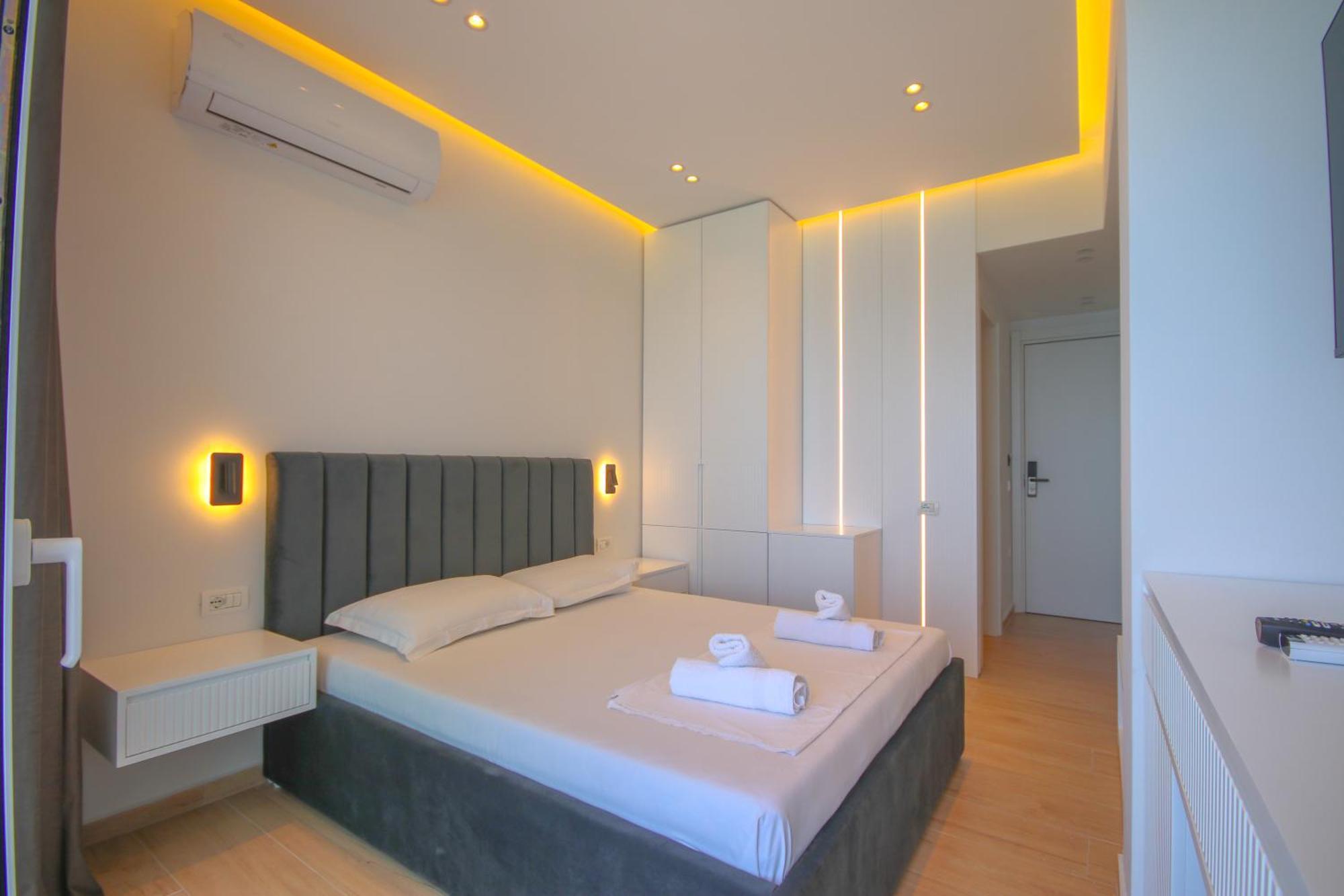 Emily'S Hotel ฮีมาเรอ ภายนอก รูปภาพ